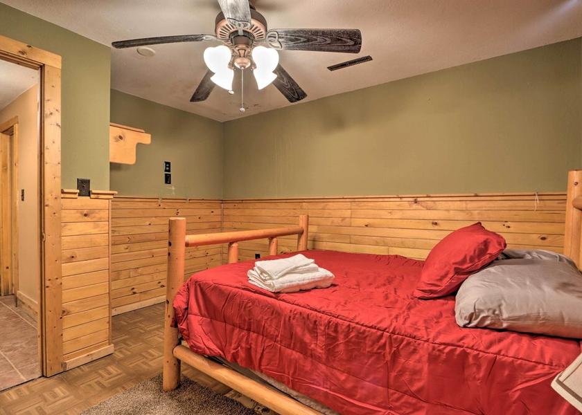 Mississippi Fulton Interior Entrance