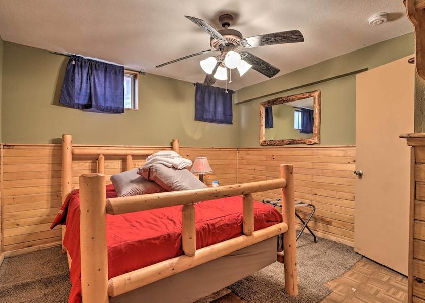 Mississippi Fulton Interior Entrance