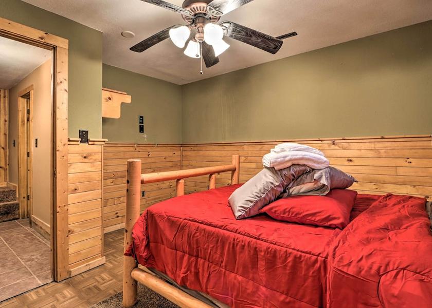 Mississippi Fulton Interior Entrance