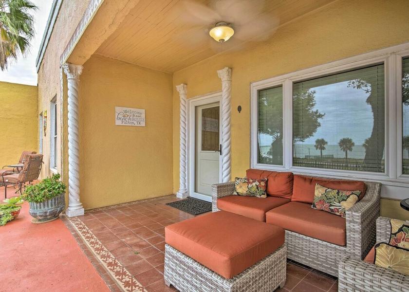 Mississippi Fulton Interior Entrance