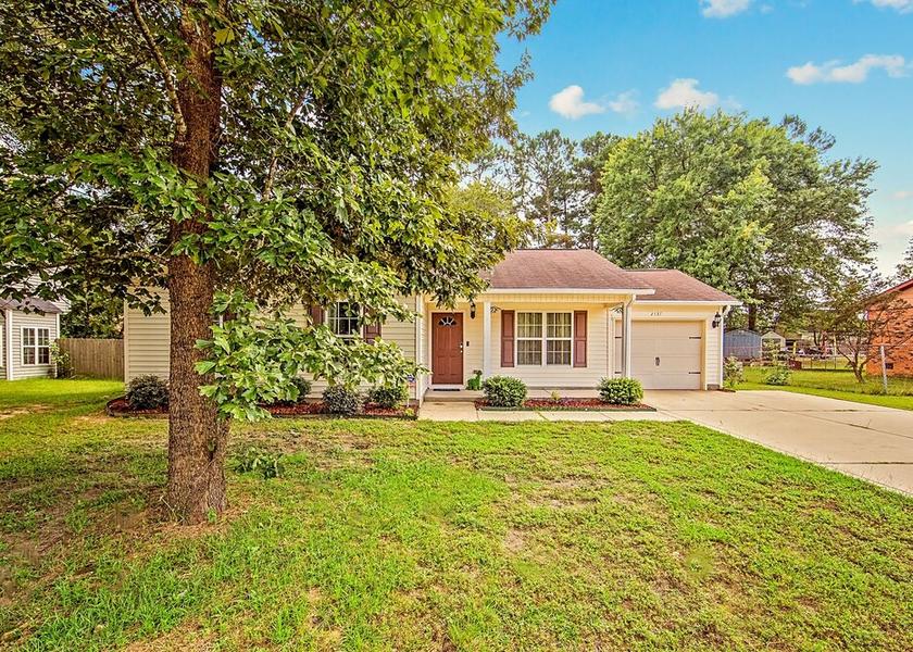 Georgia Fayetteville Exterior Detail