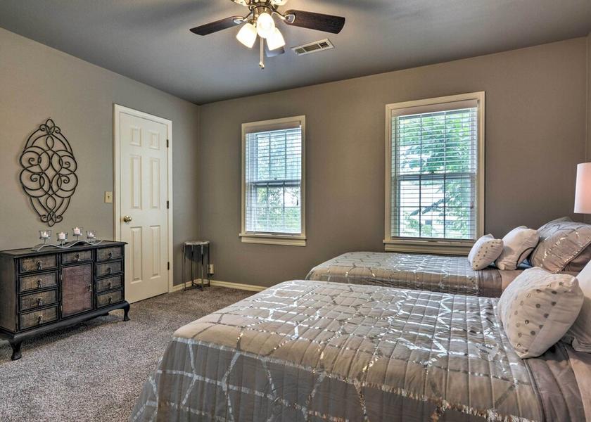 Georgia Fayetteville Interior Entrance