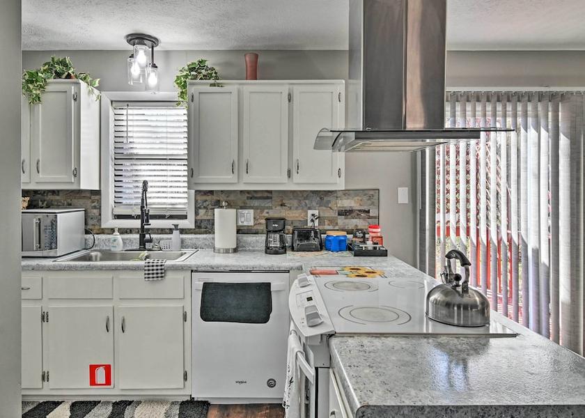 Georgia Fayetteville Interior Entrance