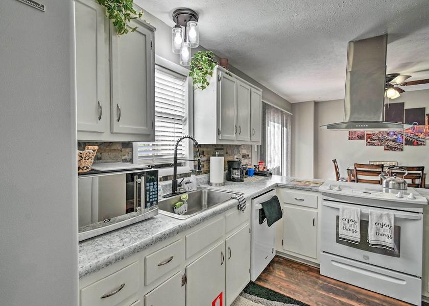 Georgia Fayetteville Interior Entrance