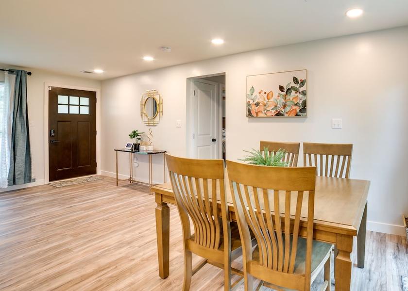 Alabama Monroeville Interior Entrance