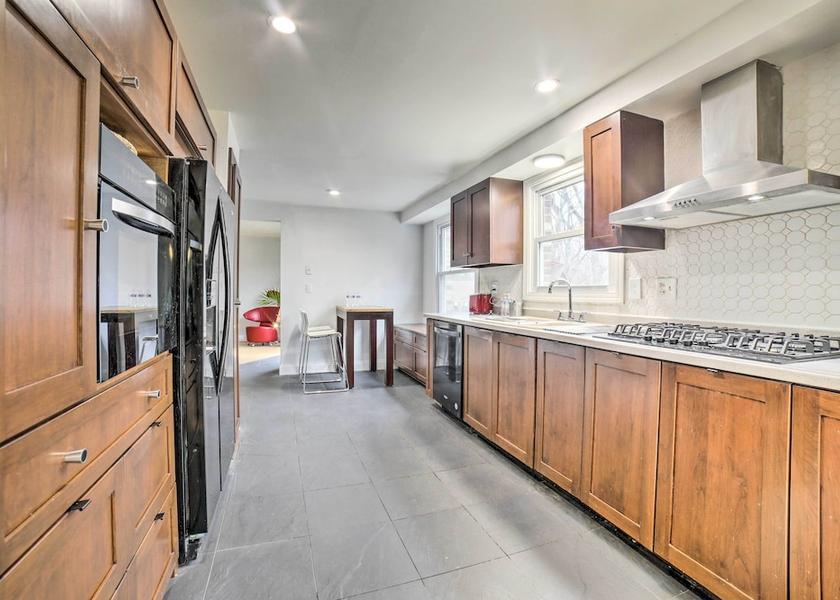 Alabama Monroeville Interior Entrance