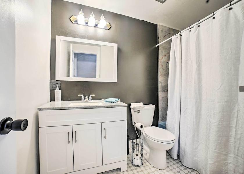 Alabama Monroeville Interior Entrance