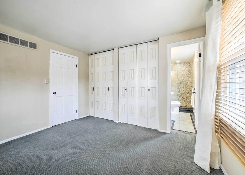 Alabama Monroeville Interior Entrance