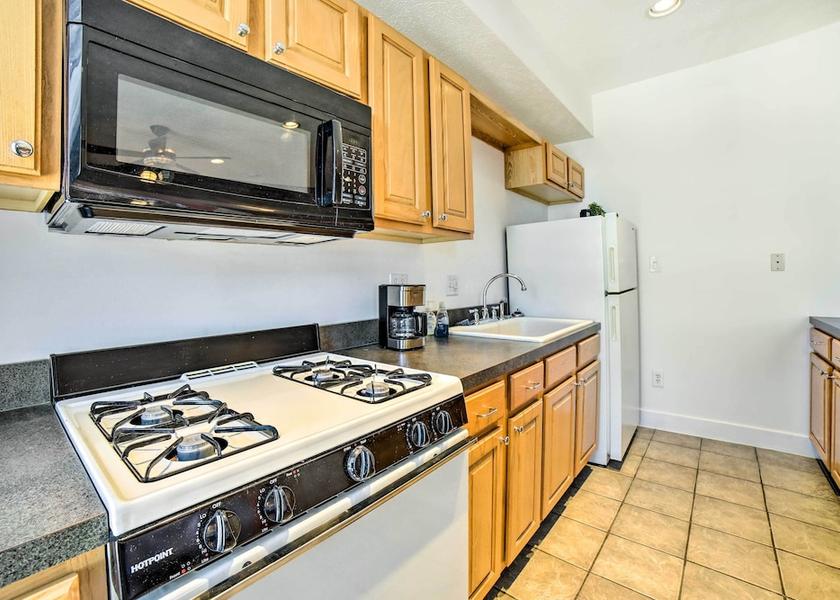 Vermont Lowell Interior Entrance