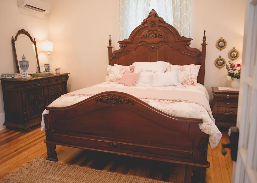 Missouri Boonville Room