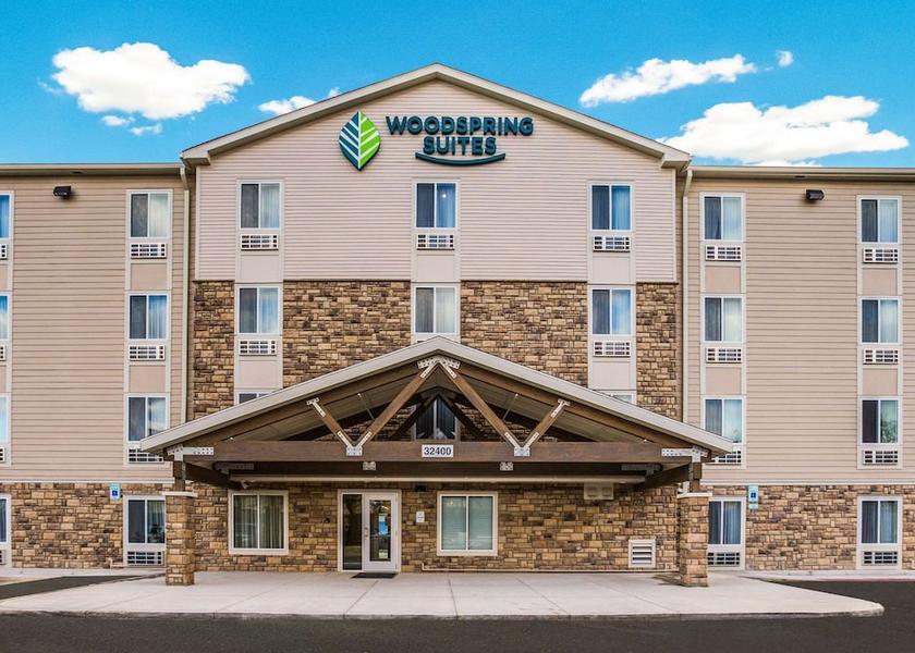 Virginia Madison Heights Exterior Detail