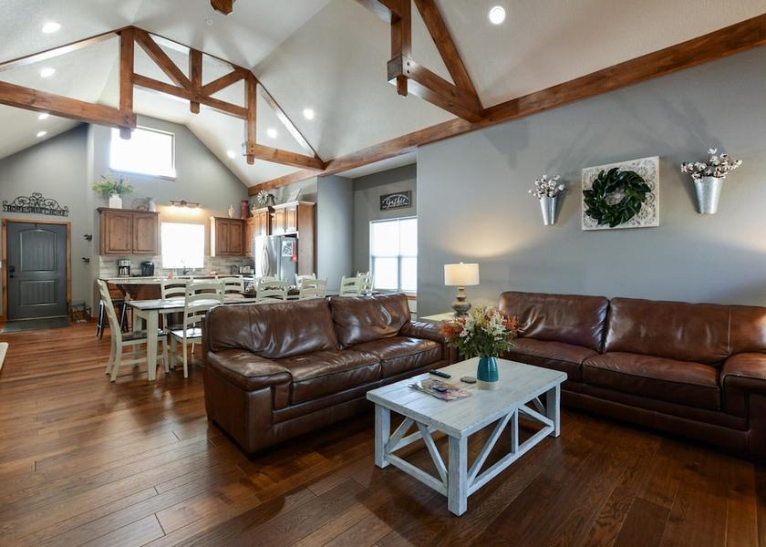 Missouri Hollister Living Area