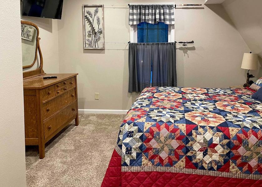 Missouri Hollister Interior Entrance