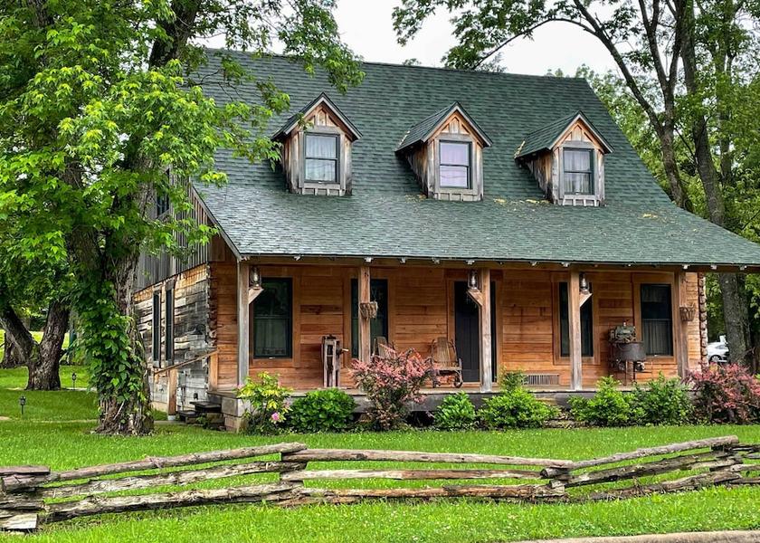 Missouri Hollister Primary image