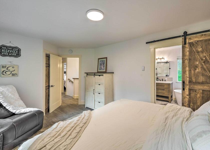 Washington Blaine Interior Entrance