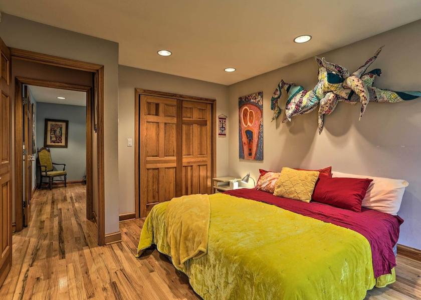 Kentucky Jeffersonville Interior Entrance