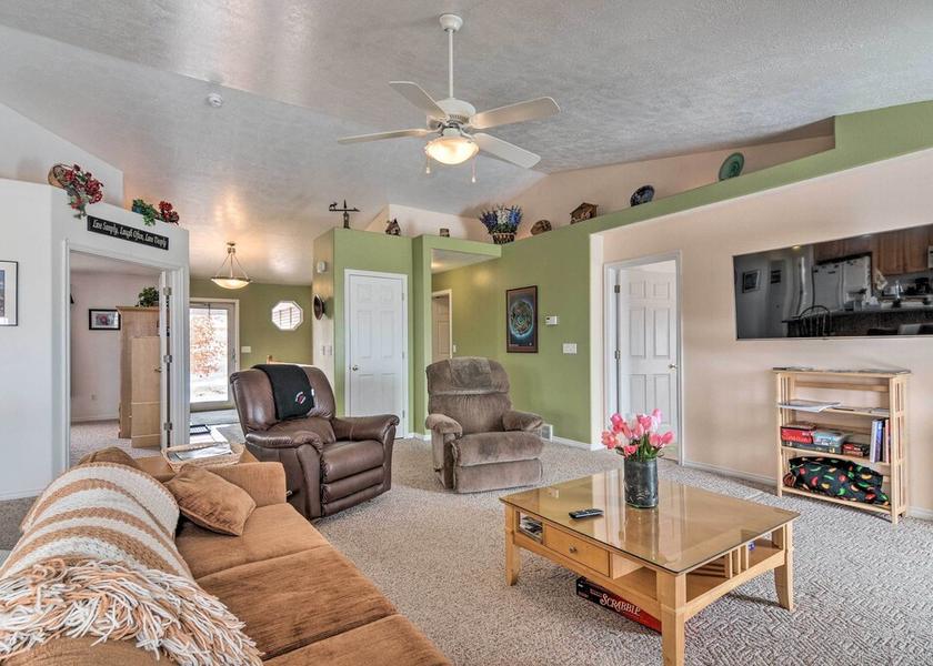 Illinois Aurora Interior Entrance