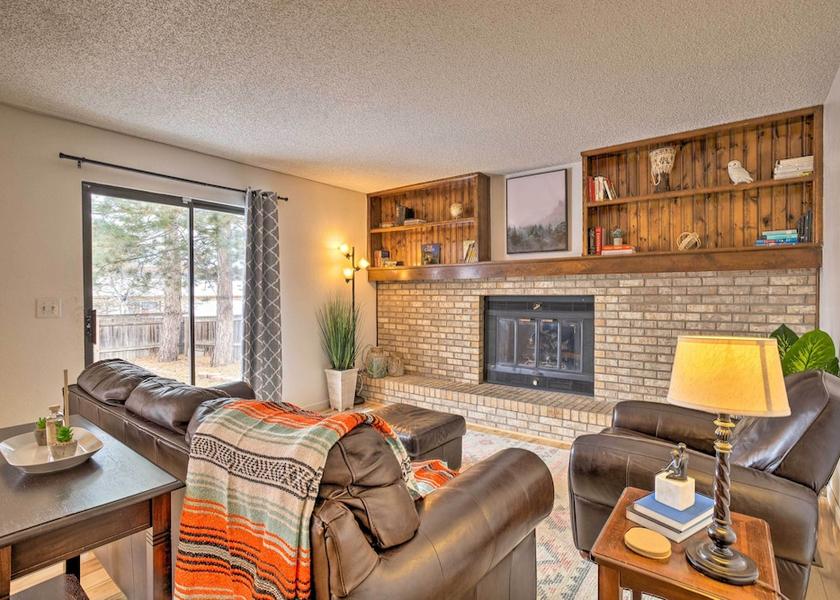 Illinois Aurora Interior Entrance