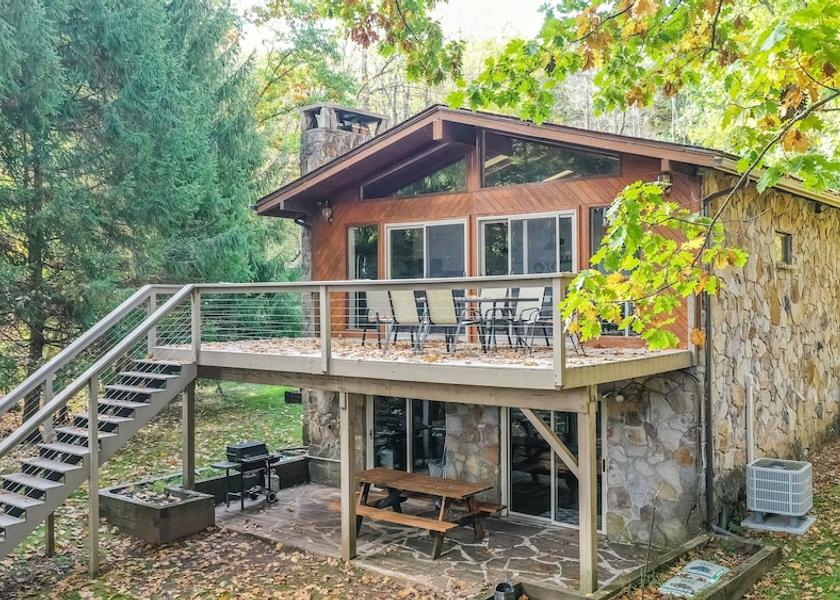 Tennessee Oakland Exterior Detail