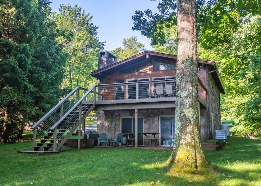 Tennessee Oakland Exterior Detail