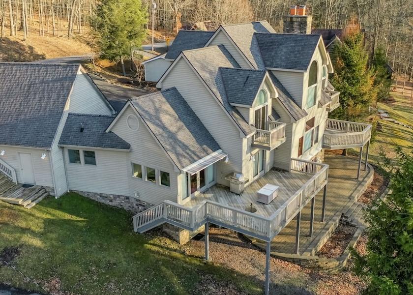 Tennessee Oakland Exterior Detail