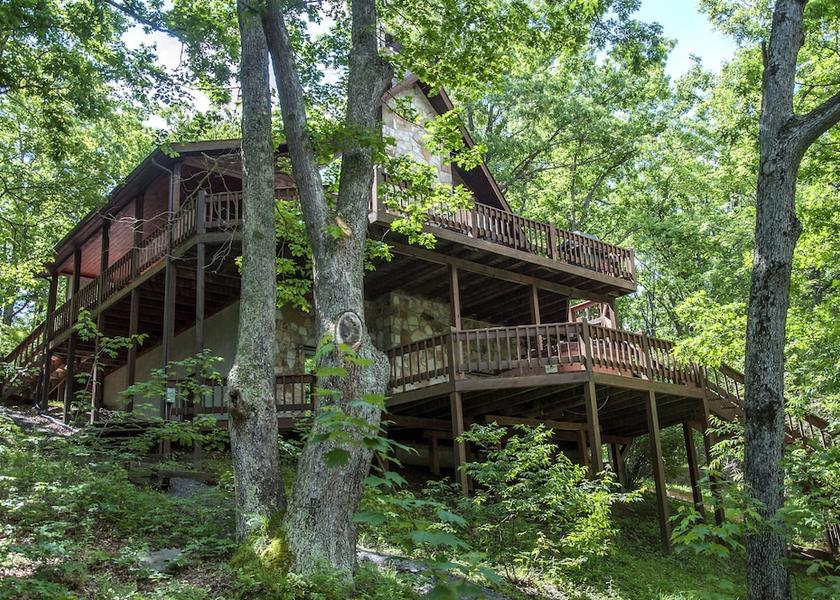 Tennessee Oakland Exterior Detail