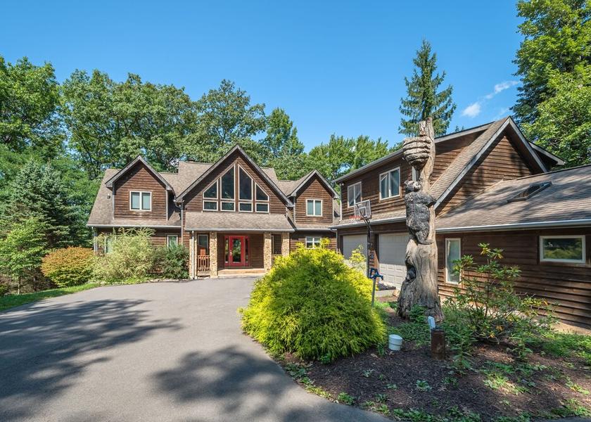 Tennessee Oakland Exterior Detail