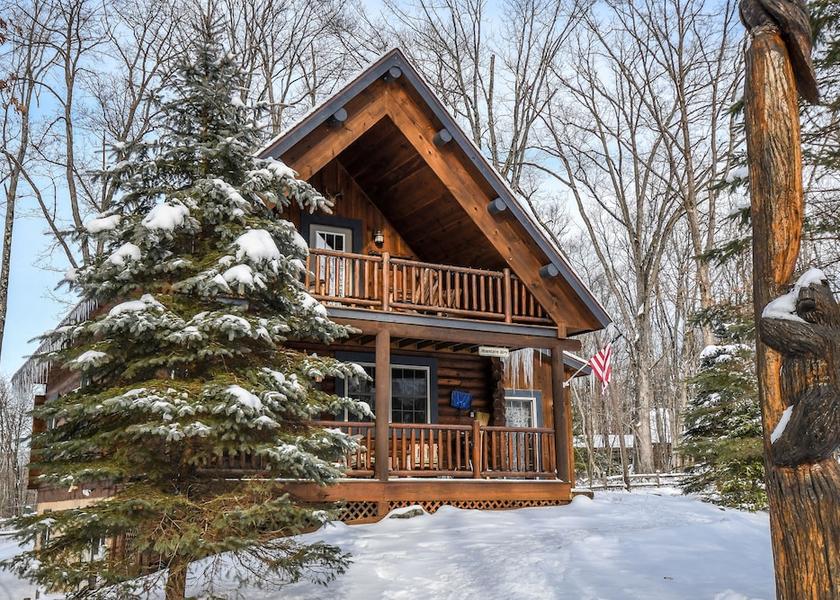 Tennessee Oakland Exterior Detail