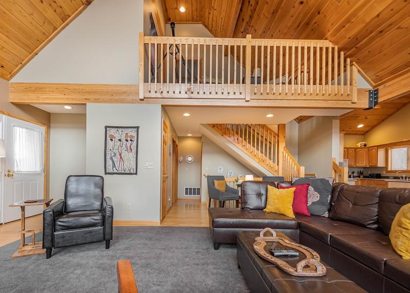 Tennessee Oakland Living Area