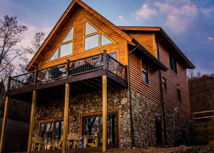 Tennessee Oakland Exterior Detail