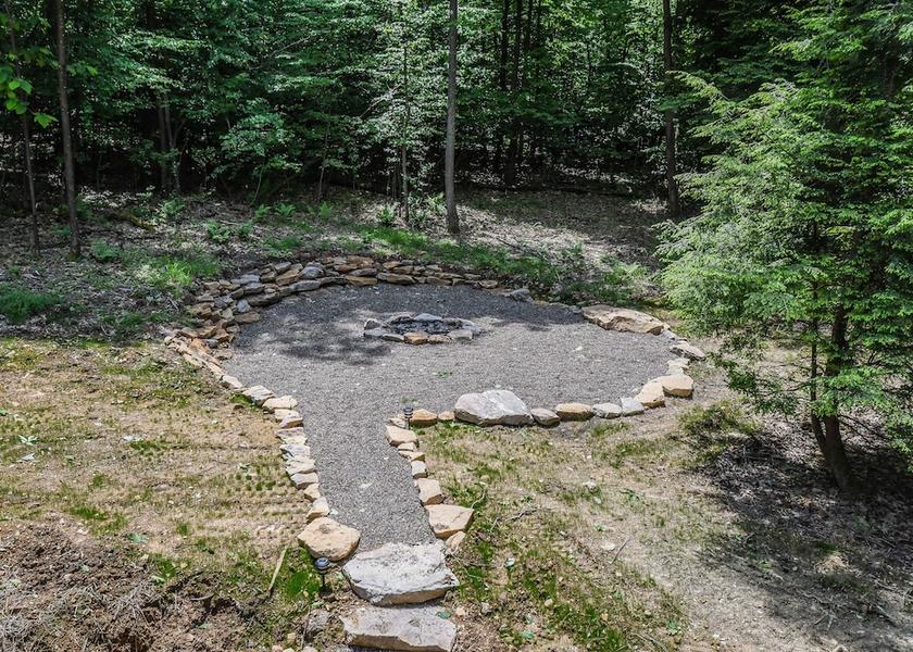 Tennessee Oakland Property Grounds