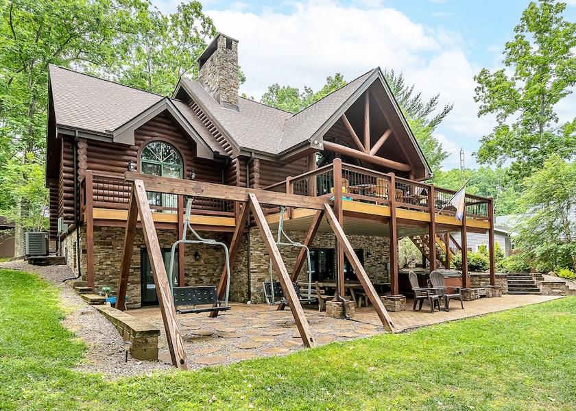 Tennessee Oakland Exterior Detail