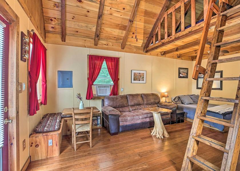 New Hampshire Campton Interior Entrance