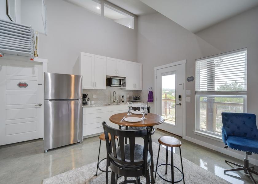 California Canyon Lake Interior Entrance