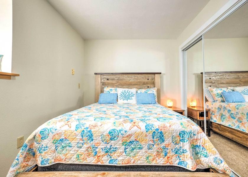 Oregon North Bend Interior Entrance