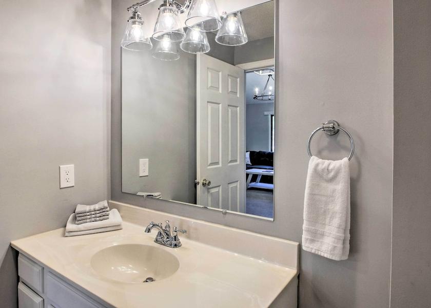 Tennessee Bartlett Interior Entrance