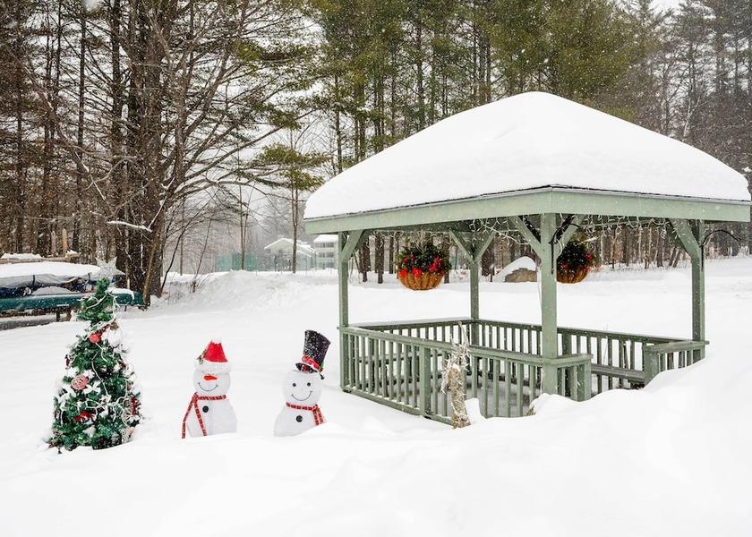 Tennessee Bartlett Interior Entrance