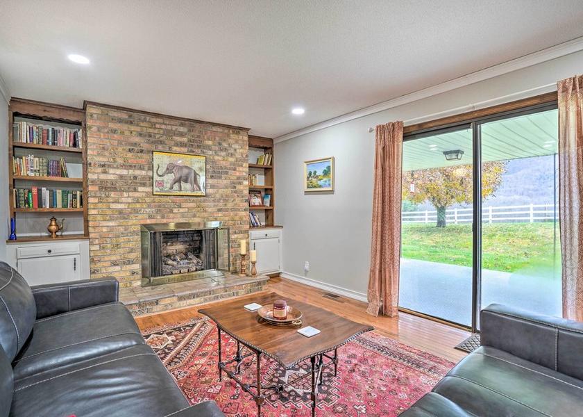 New York Johnson City Interior Entrance