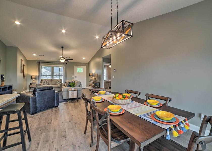 Kentucky Murray Interior Entrance