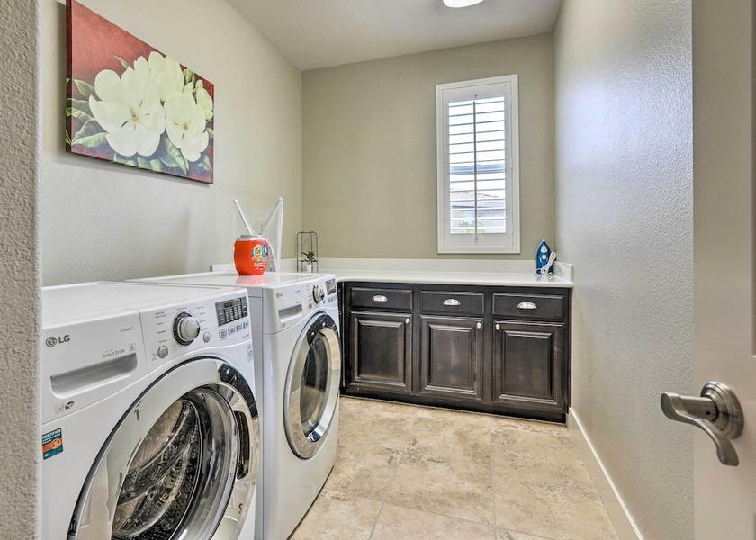 California Roseville Interior Entrance