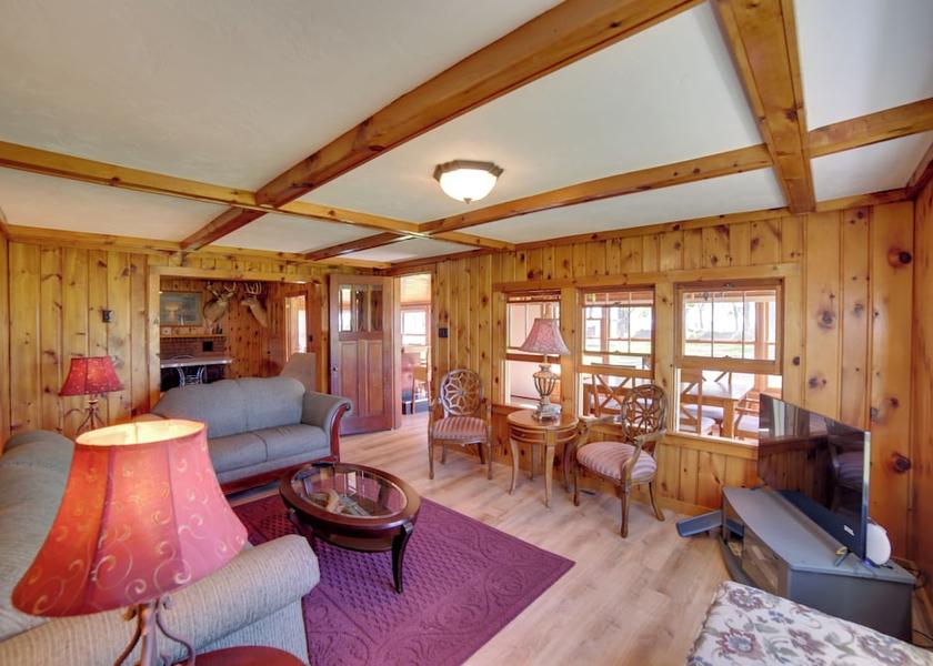 Wisconsin Oconto Interior Entrance