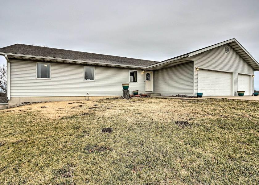 Wyoming Buffalo Interior Entrance