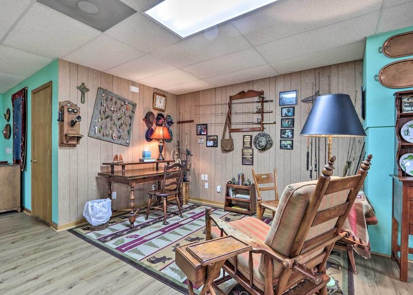 Wyoming Buffalo Interior Entrance