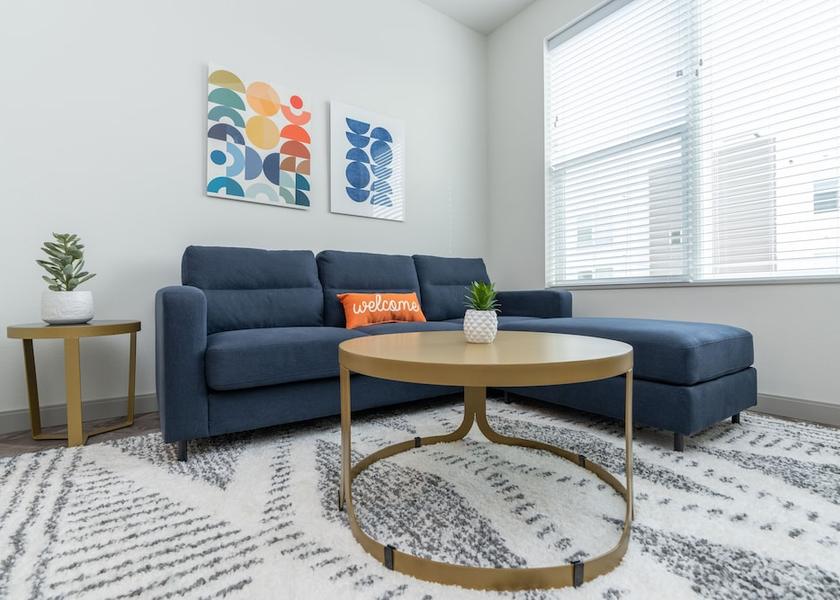 Illinois Urbana Living Area