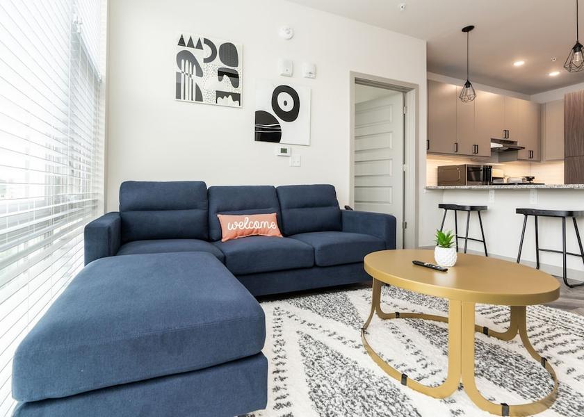 Illinois Urbana Living Area