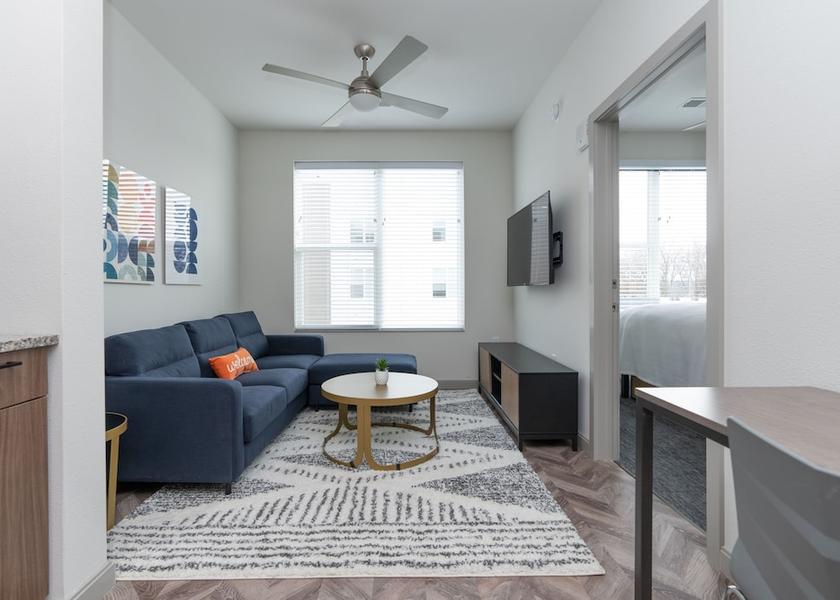 Illinois Urbana Living Area