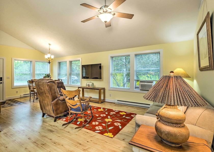 Indiana Frankfort Interior Entrance