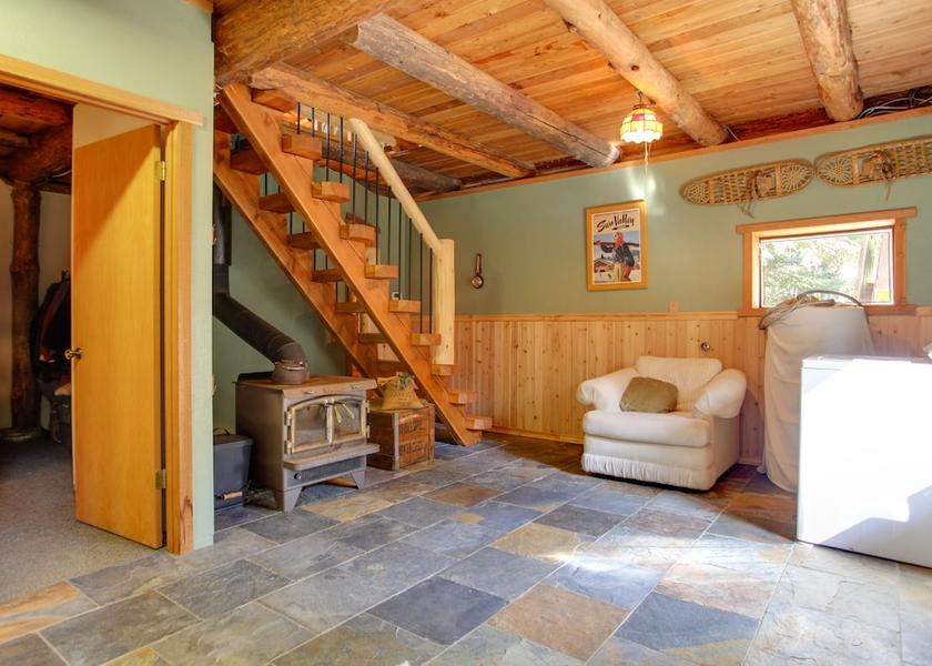 Maryland Easton Interior Entrance