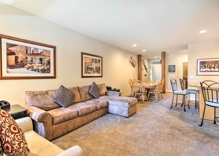 Washington Leavenworth Interior Entrance