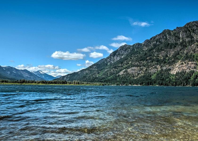 Washington Leavenworth Interior Entrance